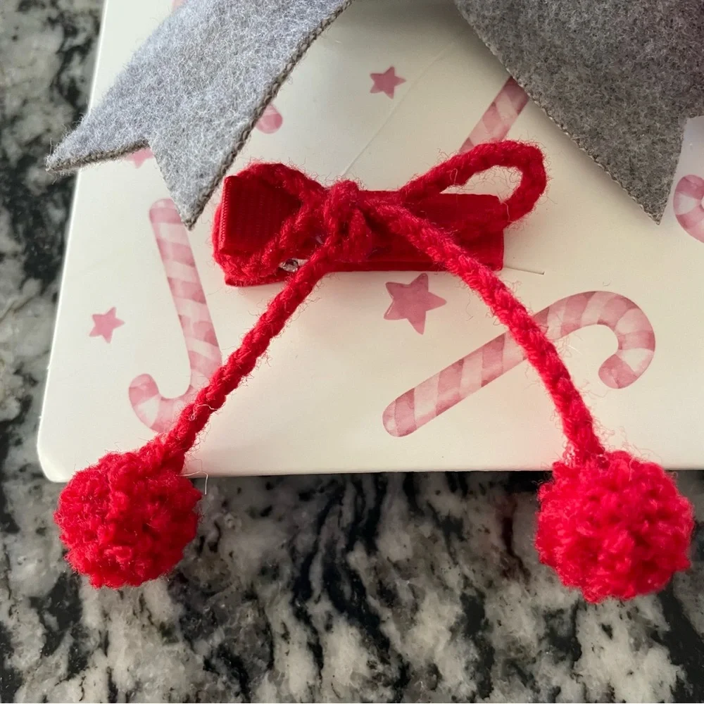 New Christmas Magic Is In The Hair Assorted Christmas Bows and Barrettes